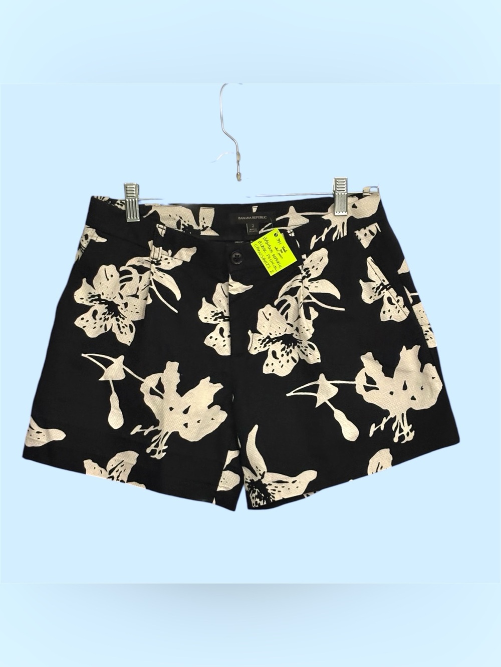 Banana Republic Black White Floral Casual Chino Shorts Women’s Size 2